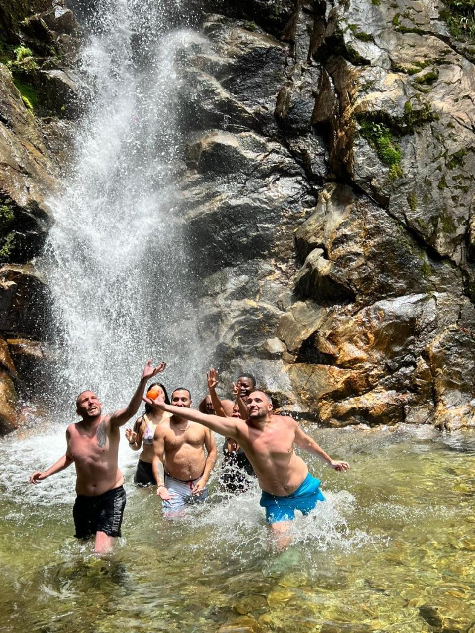 Yolo Hostel Medellín Exteriér fotografie